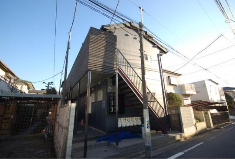 杉並区西荻南２丁目のアパートのエントランス