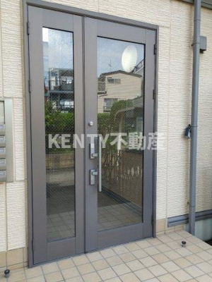 【エントランス】 | コンフォールⅤ | 落ち着いたエントランスです