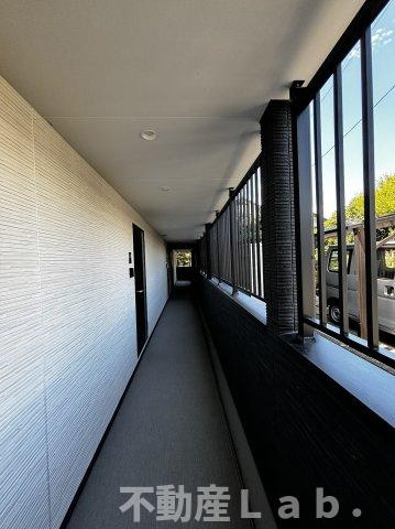 ラルーチェ松橋駅前のロビー