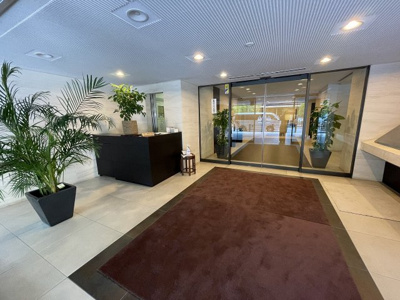 【エントランス】 | マノー乃木坂