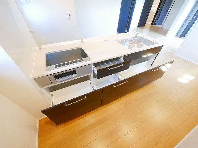 アイメゾン誓願寺のキッチン|お料理しやすいキッチンです