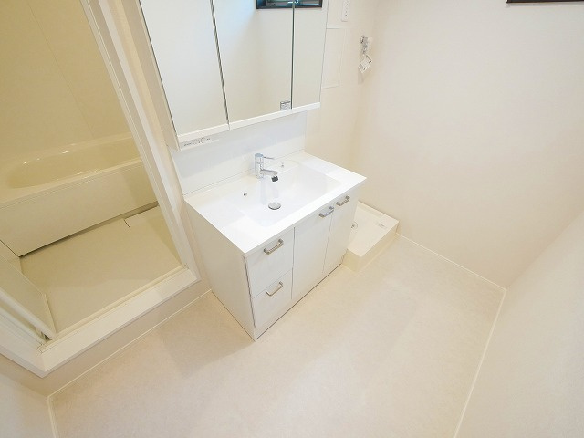 アイメゾン誓願寺の洗面所|広い洗面スペース