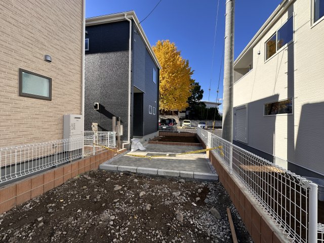 新築　前橋市住吉町　Livele Garden.S　4号棟の駐車場|現地写真　駐車スペースは2台分可能です！					
