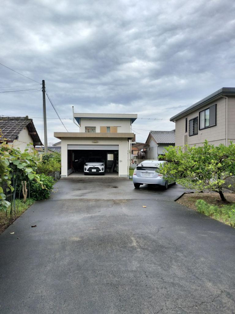 土佐市宇佐町　中古一戸建の駐車場