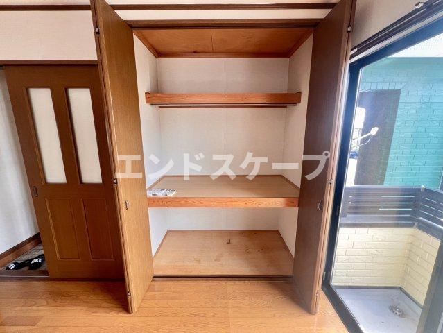 キャッスル飯塚Bの収納|高崎、前橋、伊勢崎エリアのお部屋探しはエンドスケープまで！お客様の理想お聞かせ下さい♪
