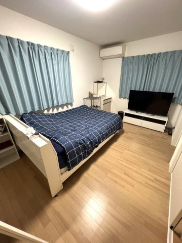 高知市桜井町　中古住宅の洋室