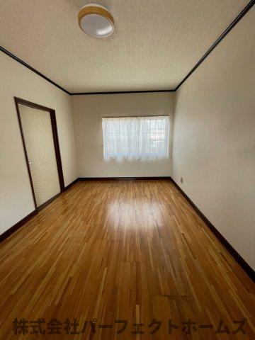 【居間・リビング】の画像