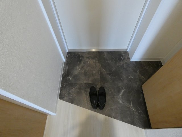 【玄関】 | エセリアル清水丘