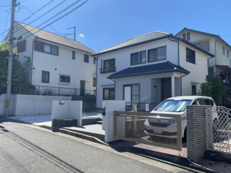 花住坂　リノベーション住宅の外観|外観は落ち着いています