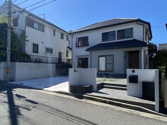 花住坂　リノベーション住宅の外観|外はこのようになっています