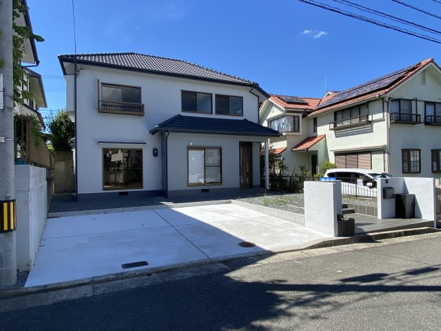 花住坂　リノベーション住宅の外観|外観もきれいです