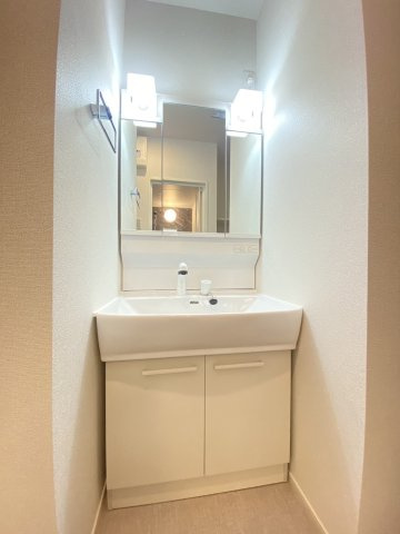 グローリアの独立洗面台