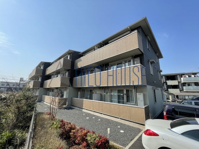 オランジュＢの外観