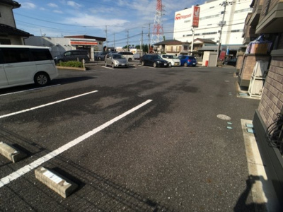 【駐車場】 | フローラル Ａ | 駐車場
