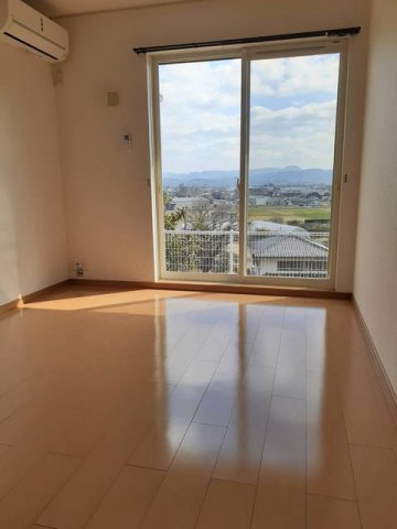 サンライズヒルズの内装|おしゃれな内装です