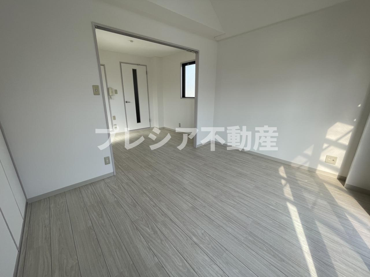 ドムール甲子園の洋室