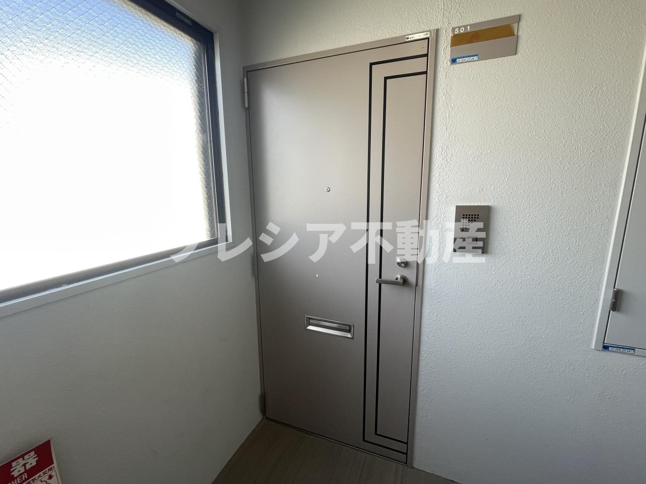 ドムール甲子園の玄関