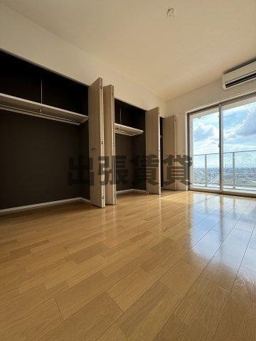 仲介手数料0円！！ロイヤルパークスERささしまの洋室