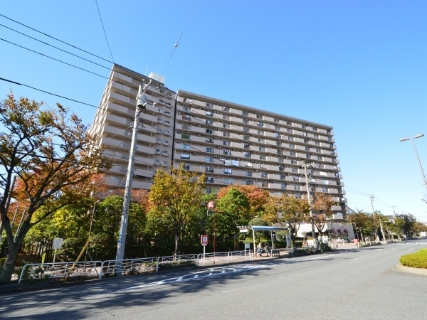 ファミール浜園の外観|丸紅株式会社分譲の総戸数468戸の大規模マンションです♪