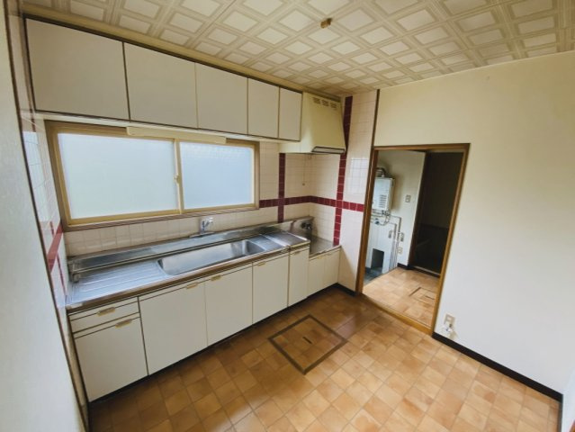 上川町花園戸建のキッチン|キッチンです