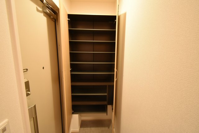 ヴェラロホの収納|シューズボックス