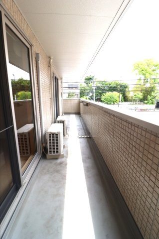 サンヴィレッジ中河原のバルコニー
