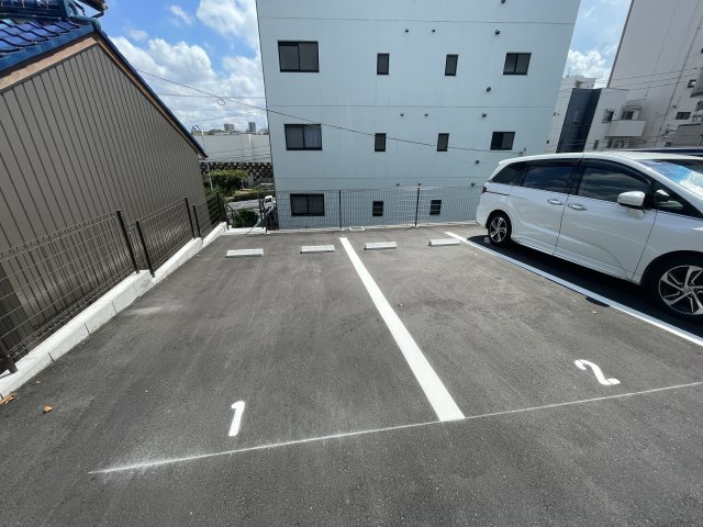 リムロックハウス覚王山の駐車場|リムロックハウス覚王山