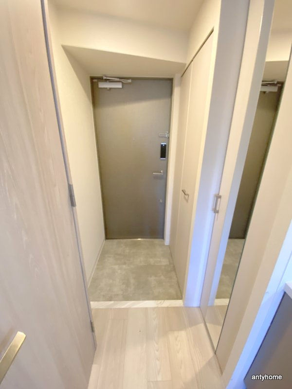 エスリードレジデンス大阪福島サウスフラッツ　仲介手数料無料の玄関