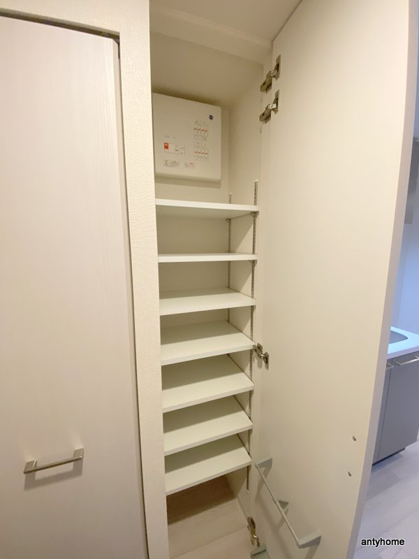 エスリードレジデンス大阪福島サウスフラッツ　仲介手数料無料の収納