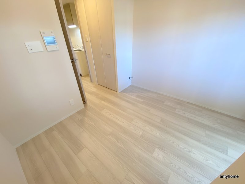 エスリードレジデンス大阪福島サウスフラッツ　仲介手数料無料の居間・リビング