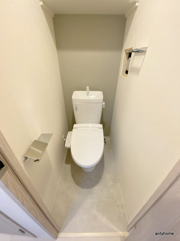 エスリードレジデンス大阪福島サウスフラッツ　仲介手数料無料のトイレ