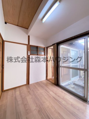 【洗面所】 | 　門真市末広町2貸家 | 脱衣スペースに活用できそうです