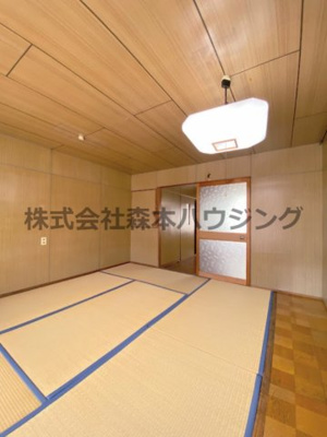 【和室】 | 　門真市末広町2貸家 | 柔らかい畳が心地よい和室
2階