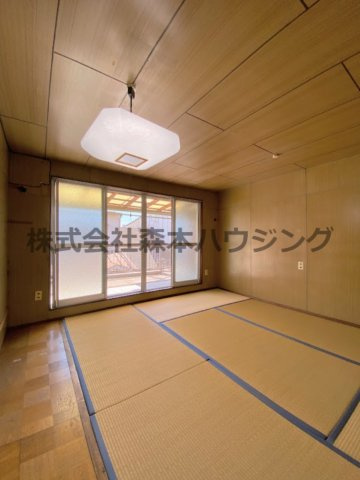 【寝室】 | 　門真市末広町2貸家 | 落ち着いて過ごせるお部屋なので、寝室にいかがでしょうか