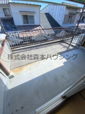 【バルコニー】 | 　門真市末広町2貸家 | 広々としたバルコニーです