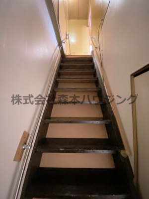 【内装】 | 　門真市末広町2貸家 | 室内階段部分です