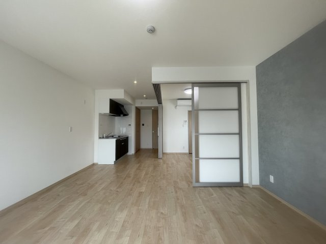 ＫＳ駅前ビルの居間・リビング