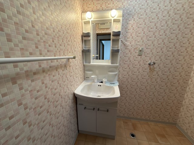 プランドールＦの洗面所