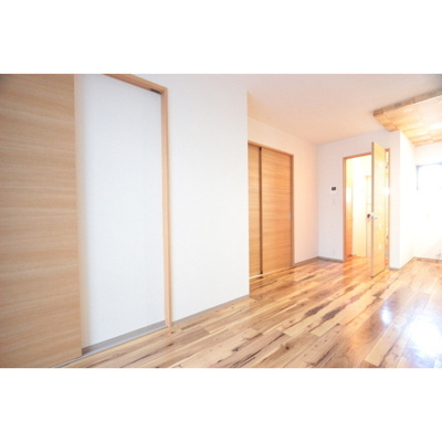 【居間・リビング】