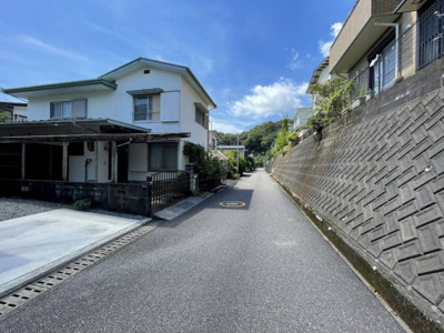 【前面道路含む現地写真】 | 売地　高知市加賀野井2丁目　＠25