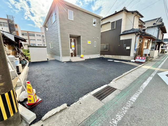 柳川市大和町中島の新築一戸建の駐車場