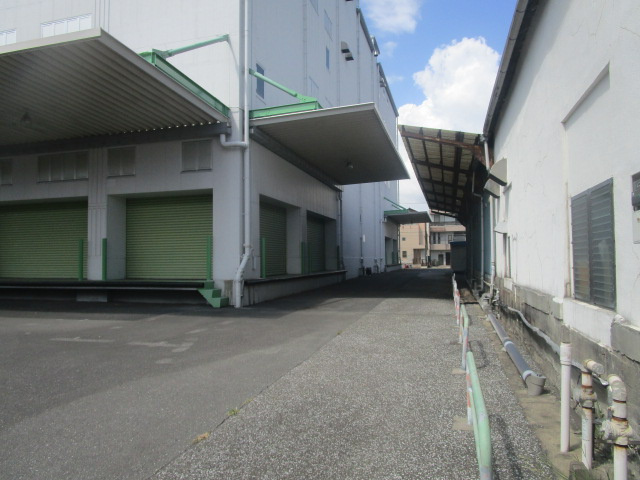 江戸川区松江１丁目の倉庫の外観