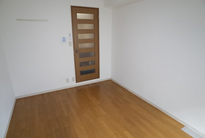 【洋室】 | ブラウンコート