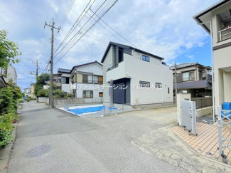 【前面道路含む現地写真】