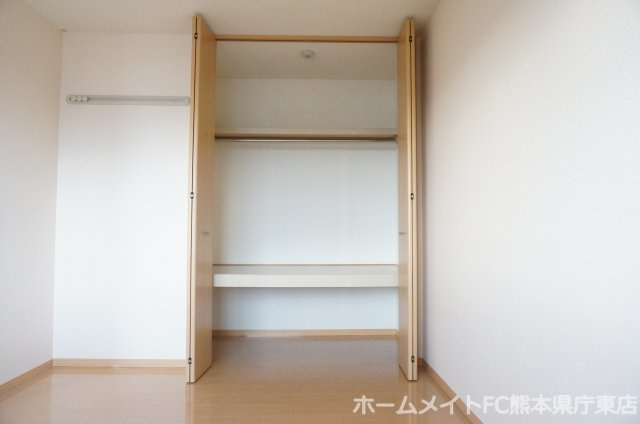 熊本市東区花立３丁目のアパートの収納