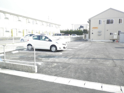 【駐車場】 | フレ ブランシュ