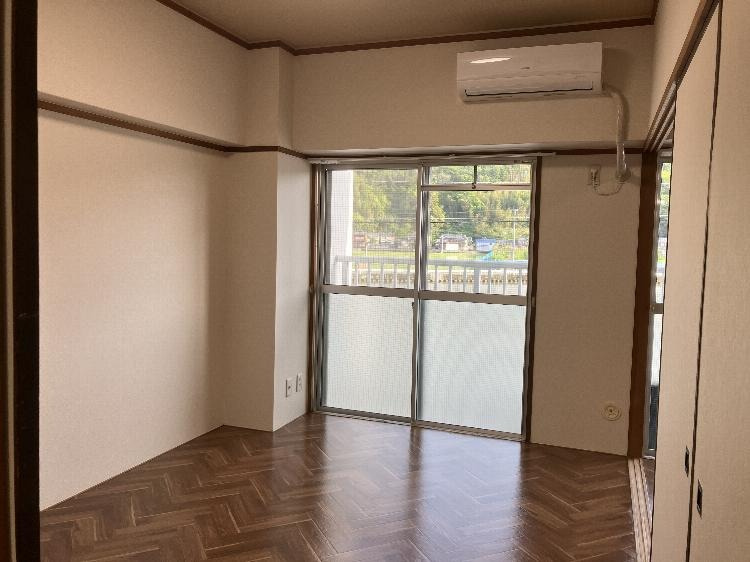 第３山崎マンションの居間・リビング|物件の画像3