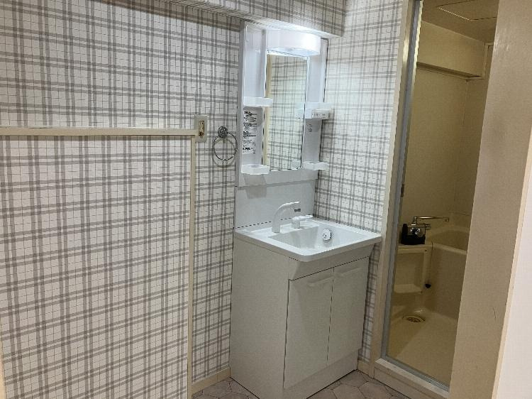 第３山崎マンションの独立洗面台|物件の画像9