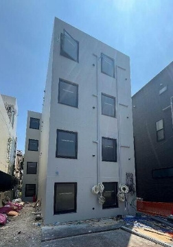【外観】 | GRAZIA高円寺北 | 鉄筋コンクリート造のがっちりとした建物。