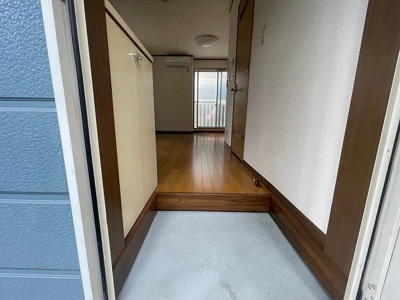 【玄関】 | ブルースカイ